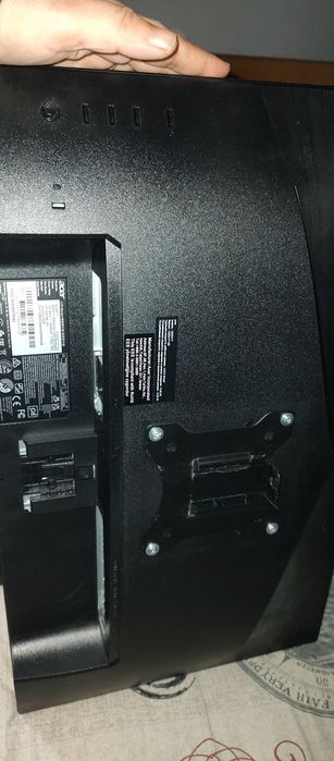 2 бр. Монитори за матрица