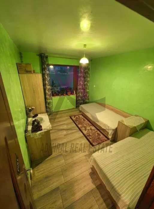 Атрактивен -тристаен -Възраждане 4