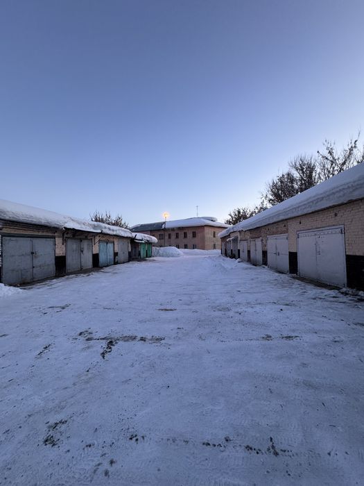 Продам гараж (в центре)