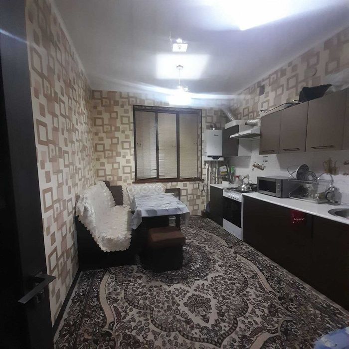 Яшнобод туманида 2 қават,2 хонали уй сотилади, 72000$, Релтирсиз