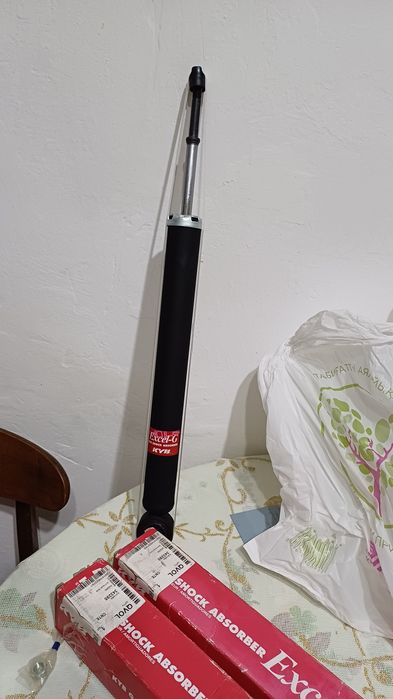 Амортизаторы KYB на Тойота Yris