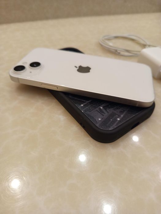 Възможен бартер/Apple iPhone 14 Plus 128GB Starlight