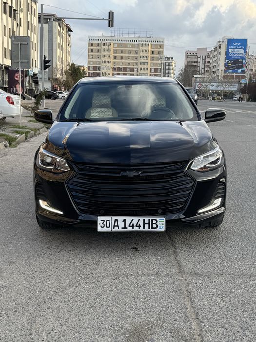 Chevrolet Onix Premier 2 Black