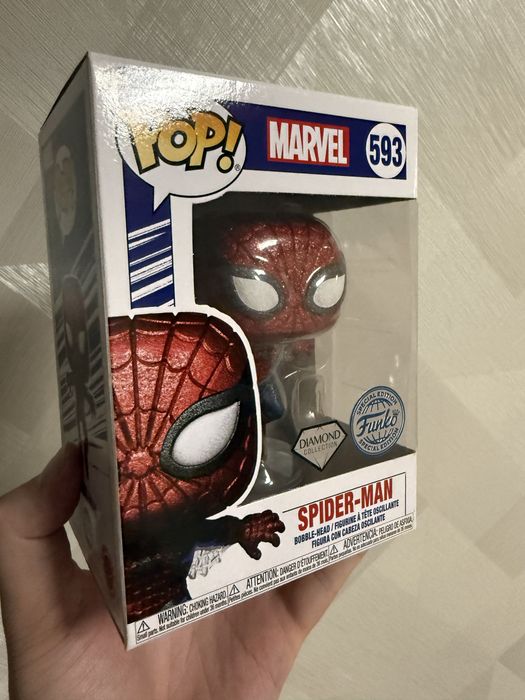 Funko Spider Man и Бэтмэн