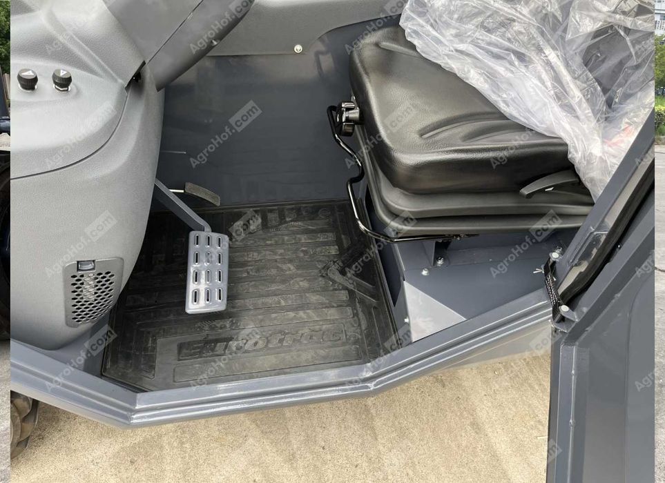 Încărcător telescopic 74 HP / Eurotrac TH25.6