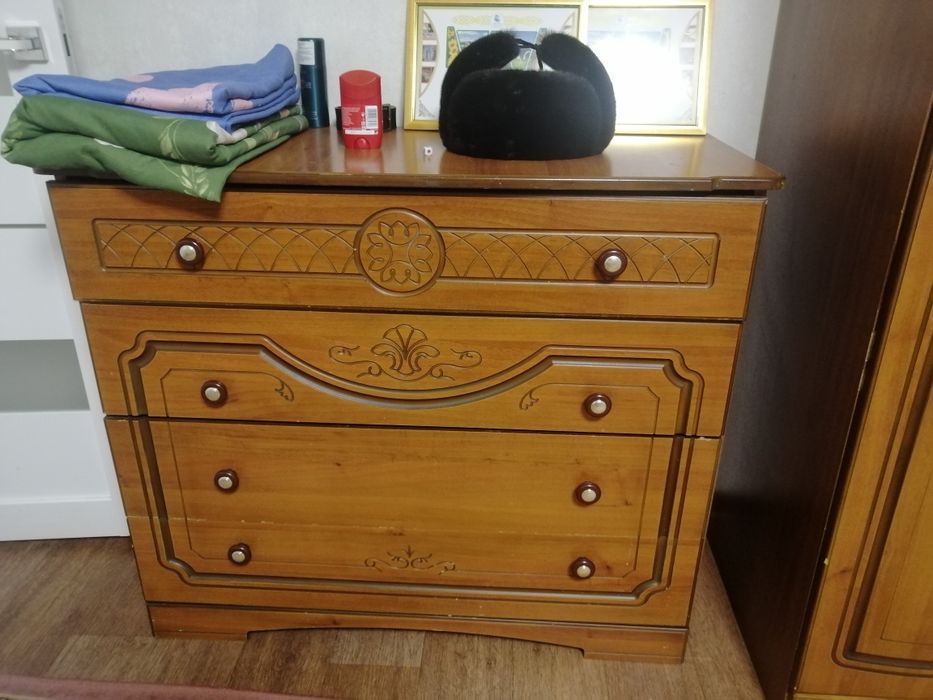 Спальный гарнитур