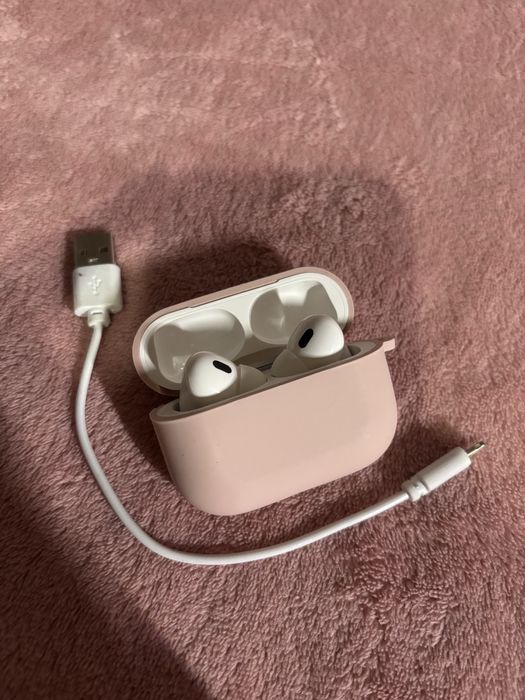 Caști wireless model AirPods Pro 2