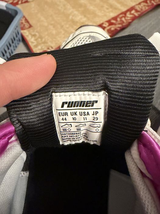 balenciaga runner