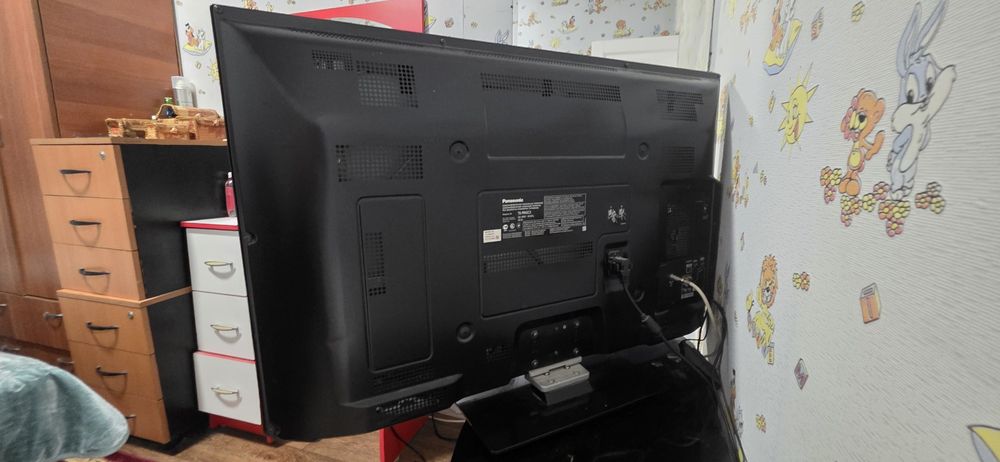 Телевизор Panasonic TX-PR42C3