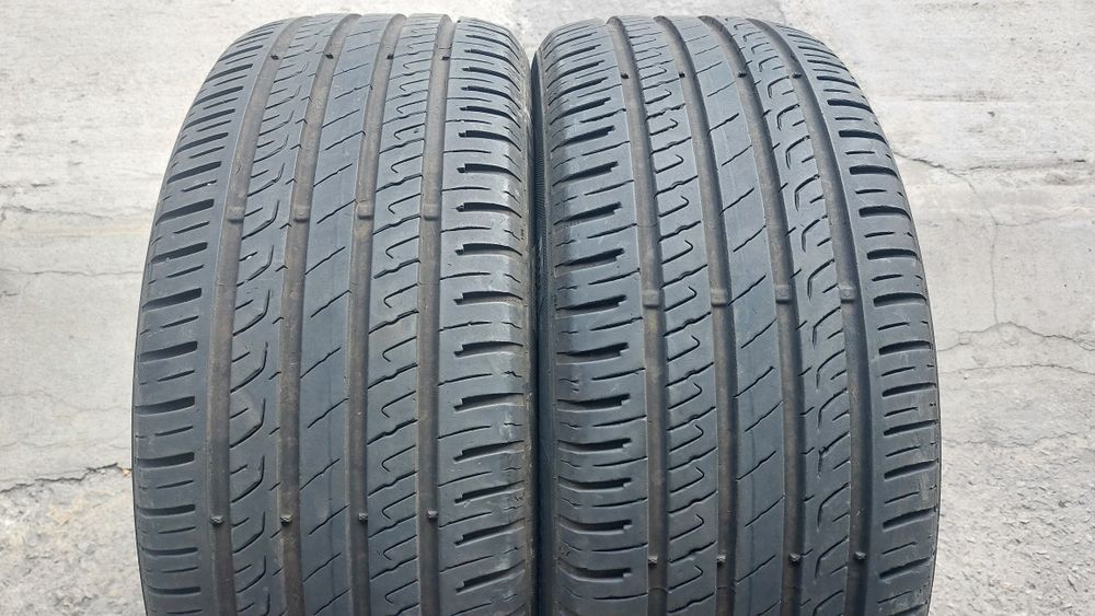 Летни гуми 235/50/19 Barum Bravuris 5HM 2 броя