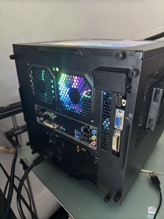 Unitate pc si laptop gaming