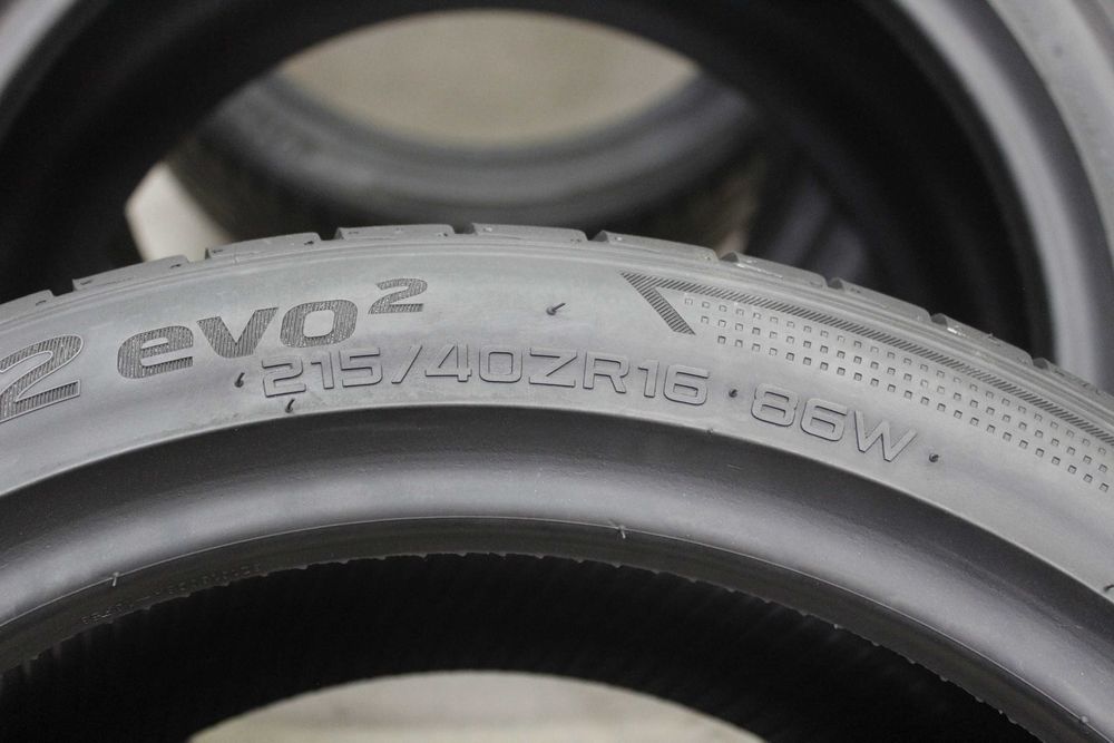 215/40-16 Hankook