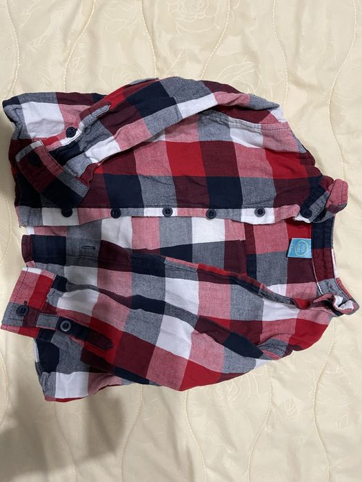 Бебешки дрешки.