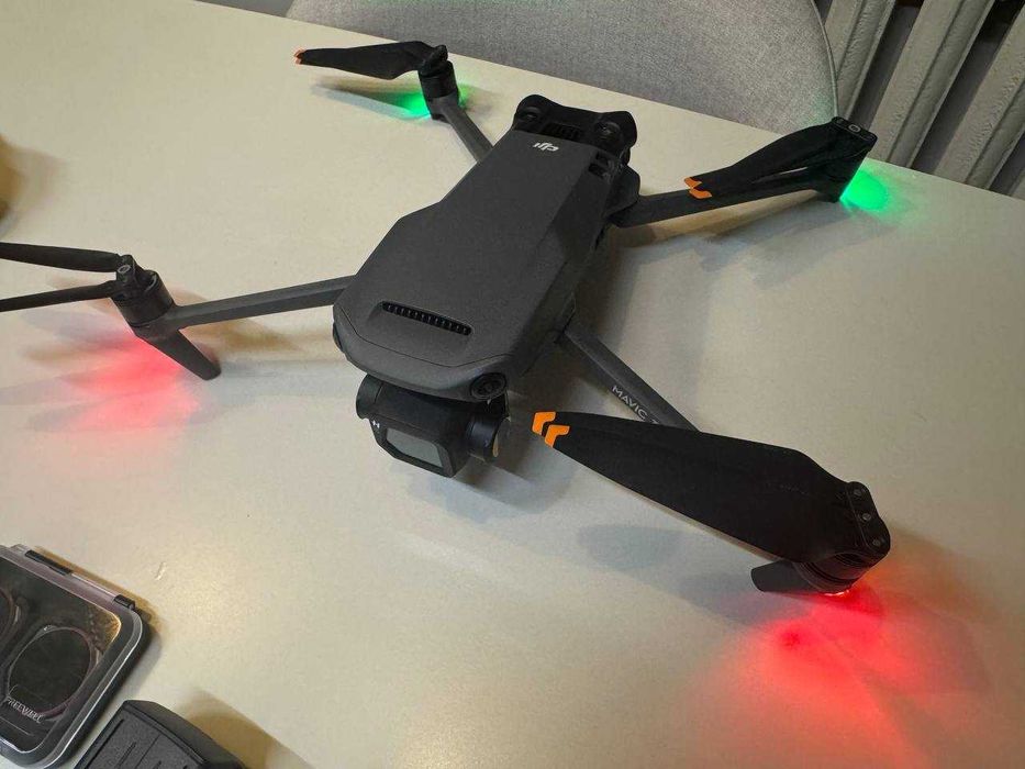 DJI Mavic 3 Classic + Fly More Combo - Идеальное состояние