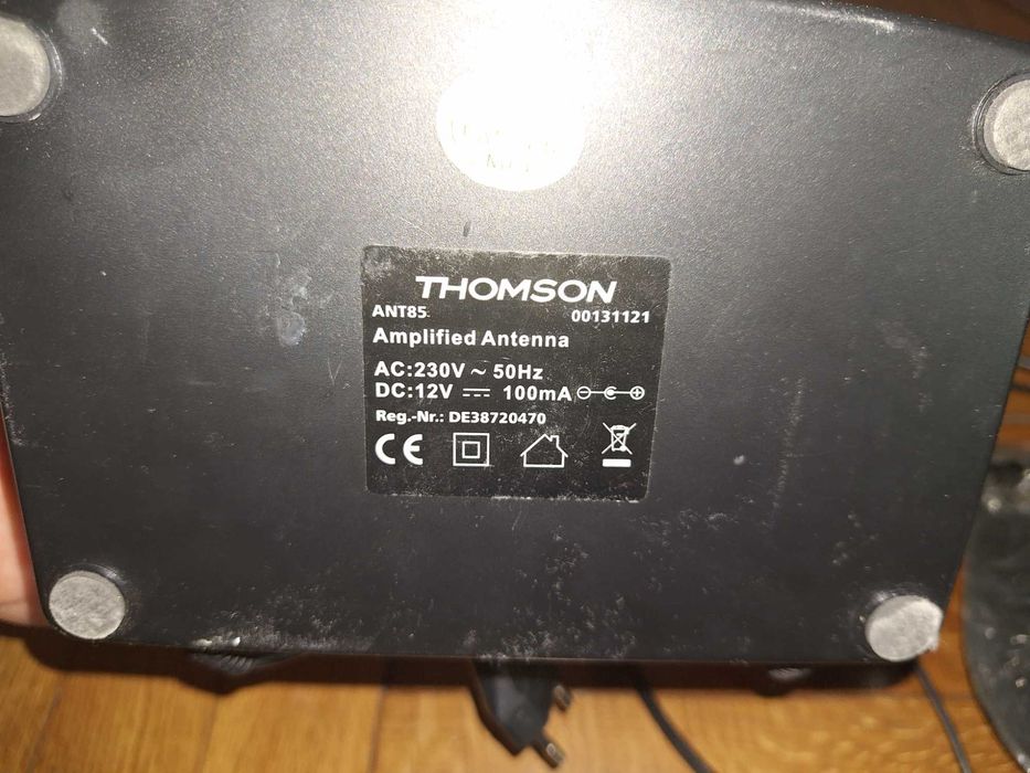 Antena camera DVB-T2 cu amplificare
