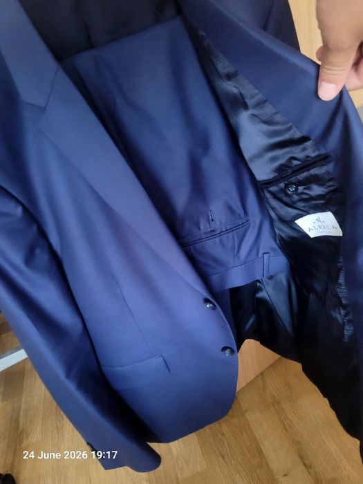 Costum Lana Boss 100%  52  L   Produs Romania