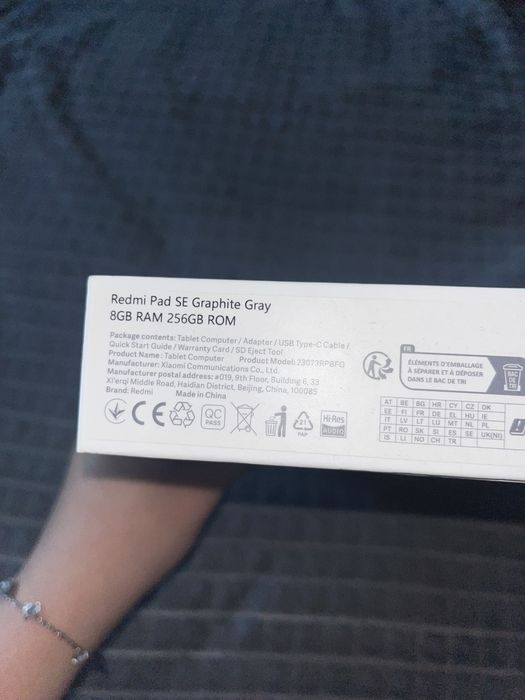 Продам планшет Redmi SE