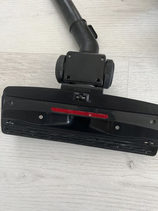 Пылесос    Кэрхер.