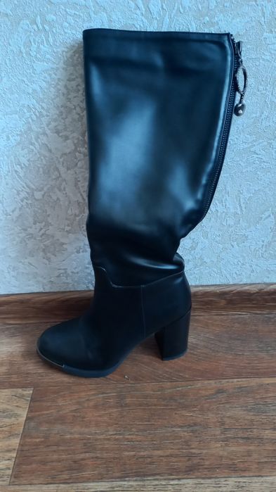 Продам сапоги женские