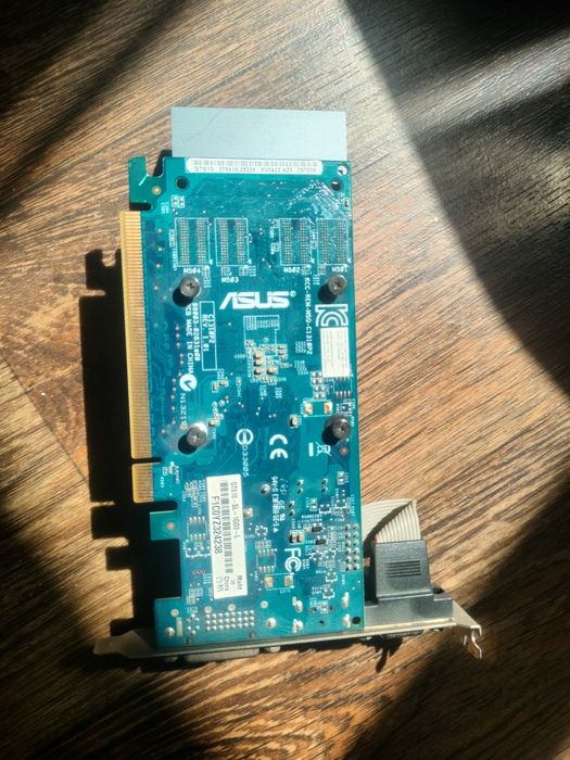 Видеокарта gt 610 1гб