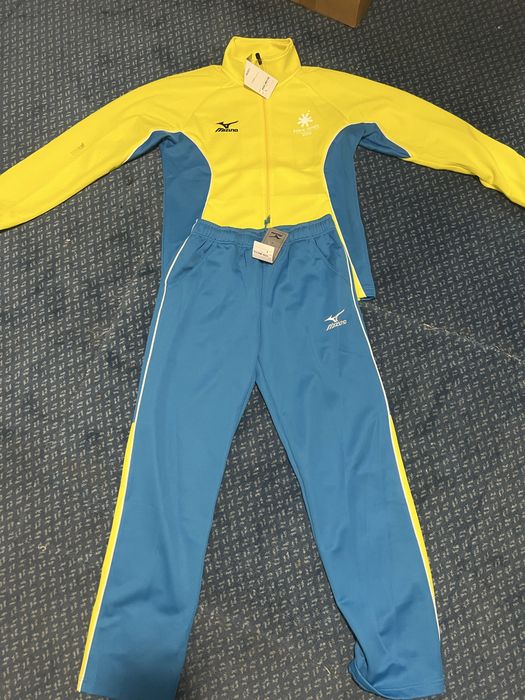 Продаю спортивный набор!