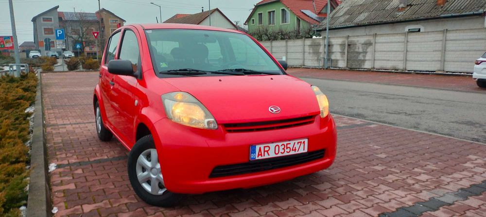 Daihatsu Sirion M300, 998 cm3,