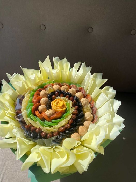 Букеты из сухофруктов