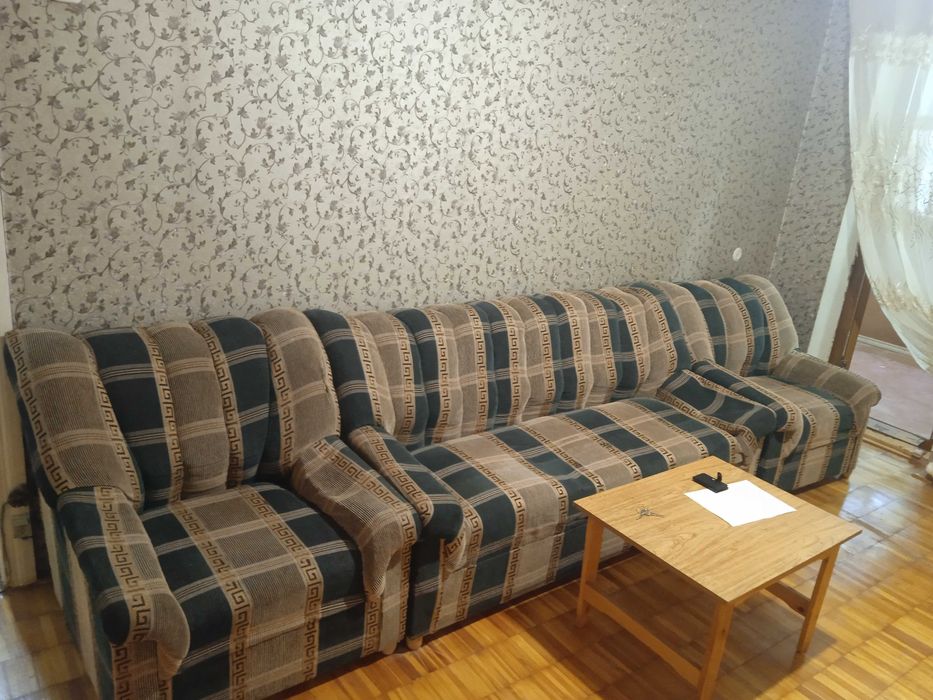 Диван стол из дома