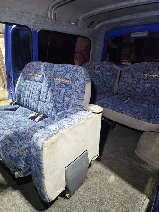 Продам Mitsubishi Delica L400