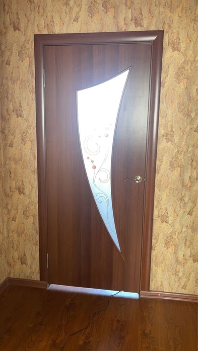 Продам межкомнатные двери