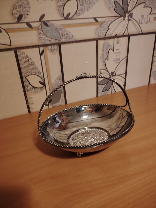 Продам вазочку из мельхиора