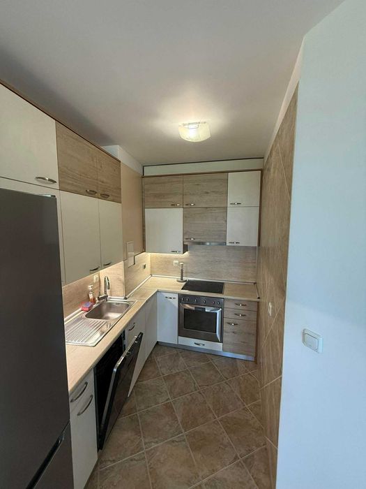 Дава се под наем Двустаен апартамент в София, Младост 2 - 60 кв.м за 698.19 € - Снимка #2
