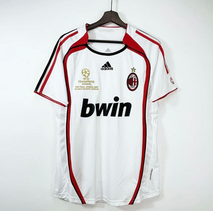 Футбольные формы,новые