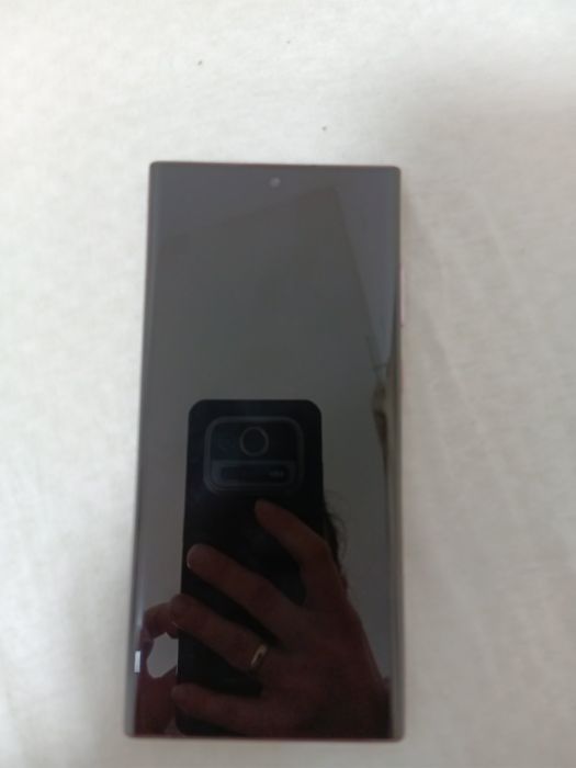 Samsung galaxy s22 ultra, използван,но като нов, без забележки