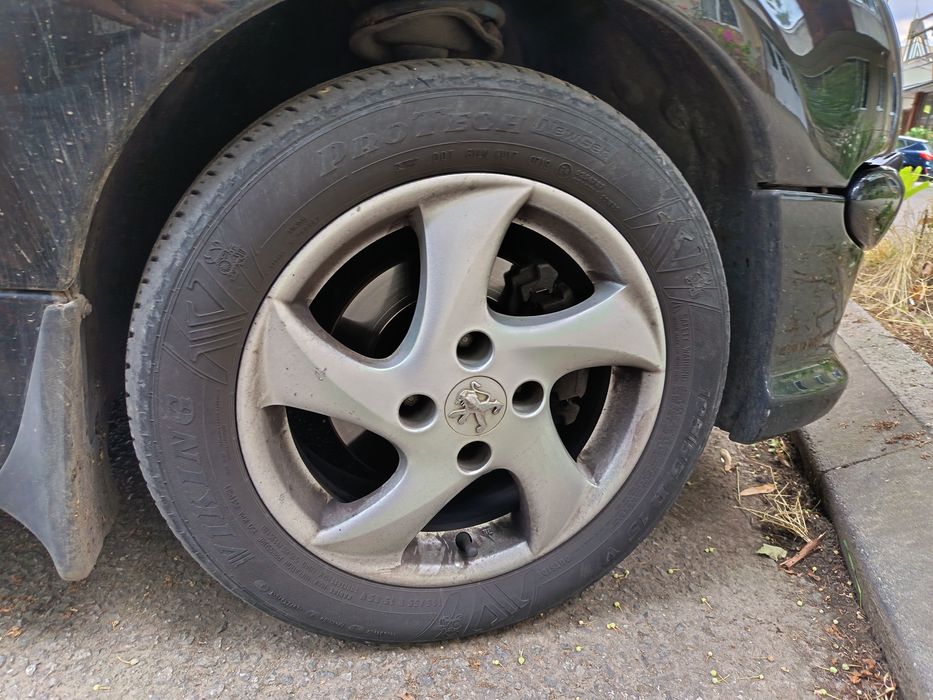 vând Peugeot 206 CC