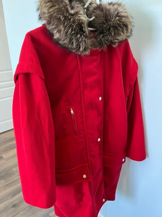 Продам недорого женские пуховик с чернобуркой, пальто