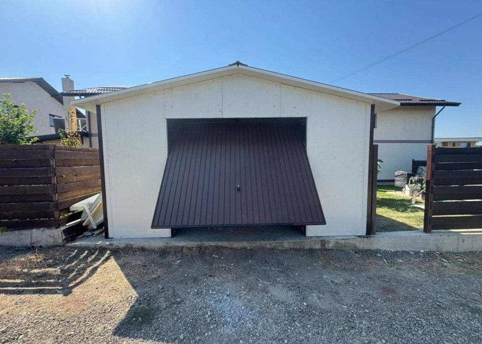 Vand caraj de orice model si dimemsiune