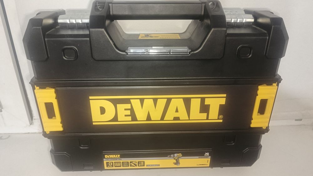 Продам Ударопрочный кейс от DeWalt