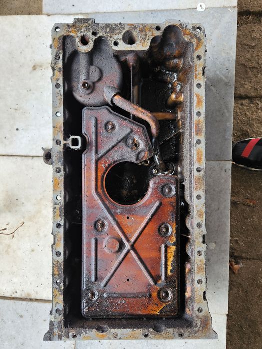 Картер за Волво 2.4i 170кс. Бензин