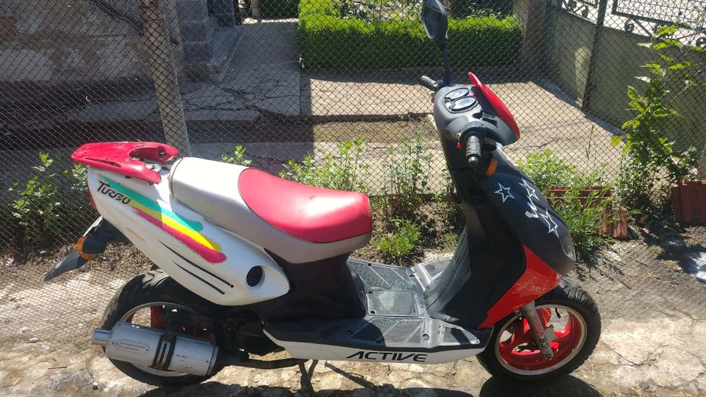 продавам скутер 49 cc 4t