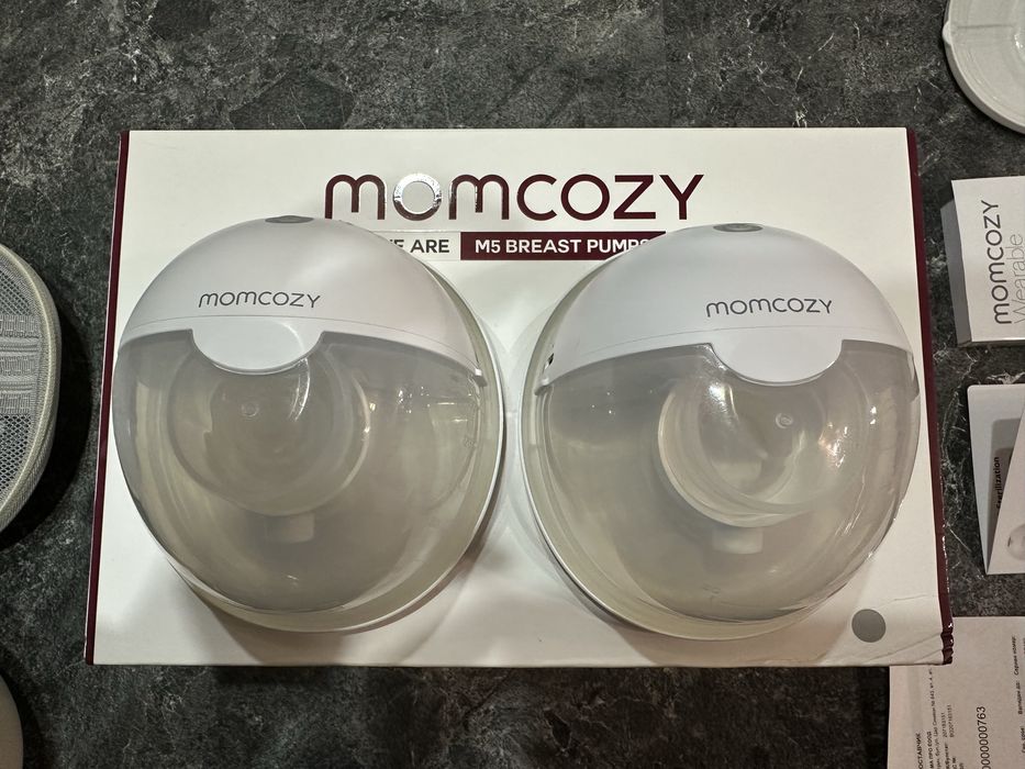 Momcozy M5 помпа за кърма