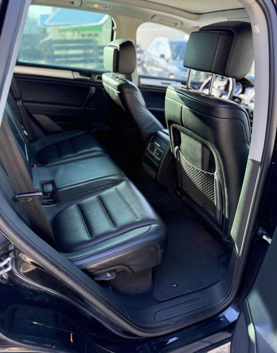 VW Touareg 3.0 TDI  245 CP ,an 2012