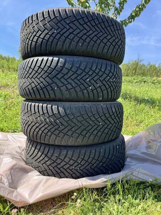 Vand 4 cauciucuri de iarna folosite un singur sezon