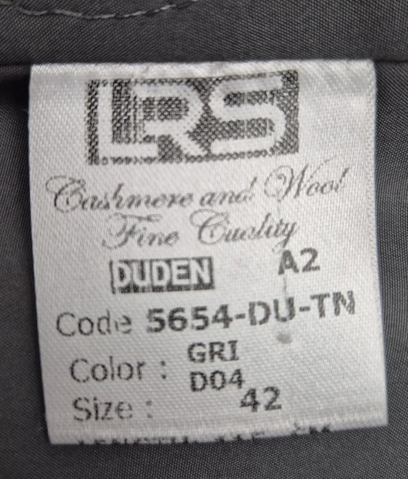 Польто зимная серая