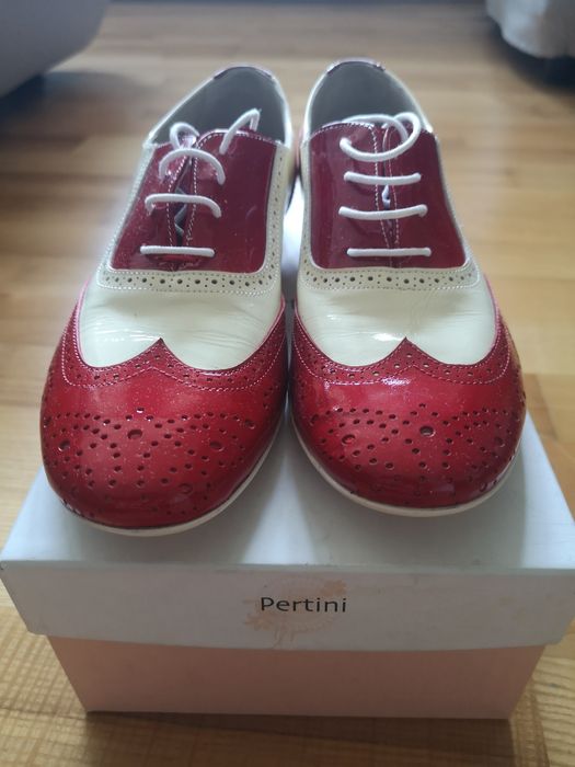 Pantofi piele Pertini