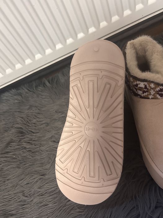 Cizme tip ugg noi nepurtate