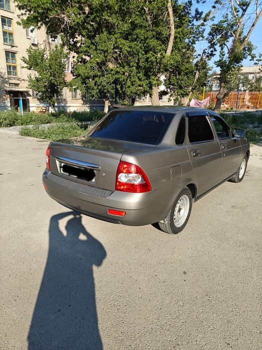 Продам машину Приору