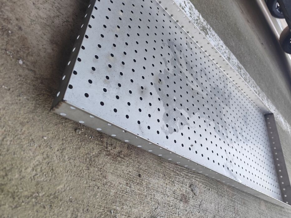 Tava inox cu gauri ,noua 1135 x 500 x 45 mm și tăviță scurgere