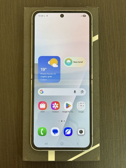 Samsung Z Flip 7 128GB White / КАТО НОВ! / 2г. ГАРАНЦИЯ!