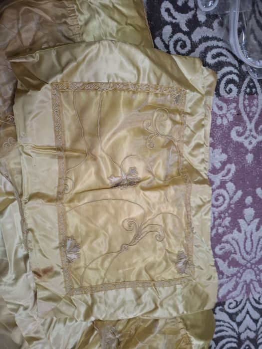 Покрывала для двухспальный кровати.